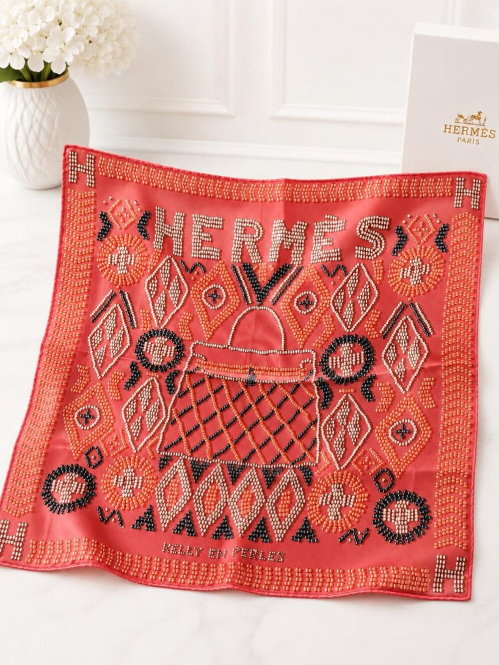 Authentic Hermès Kelly en Perles Carré 90 Silk Scarf